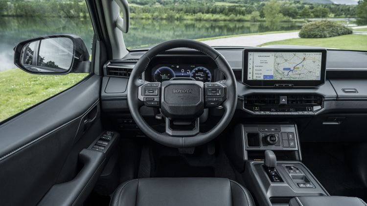 Toyota Hilux BEV