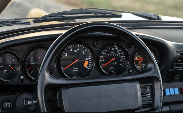 Porsche 911 Targa Rijkspolitie verkeerspolitie politie veiling recordbedrag The Quail Auction