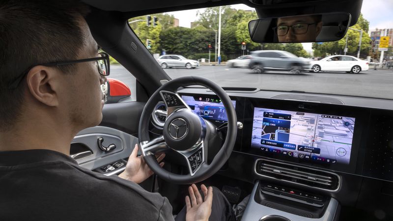 AI kunstmatige intelligentie auto auto's rijden autorijden automobilist ChatGPT spraakassistent spraakbediening spraakbesturing