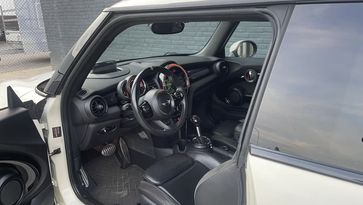 Mini John Cooper Works Mini JCW hot hatch hatchback occasion tweedehands auto