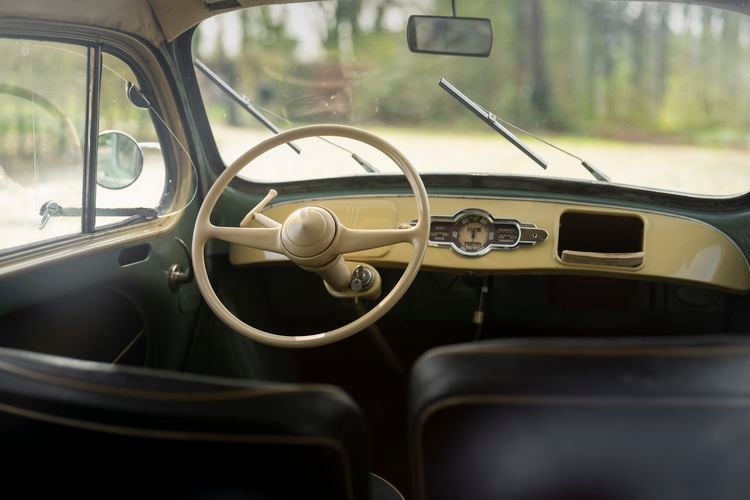 Van Porsche Cayman naar Renault 4CV klassieker