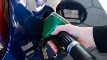 Benzine onder de 2 euro: accijnsverlaging in Duitsland maakt ver omrijden ineens interessant
