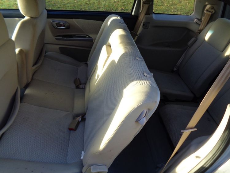 7-persoons occasion met lage kilometerstand voor 850 euro