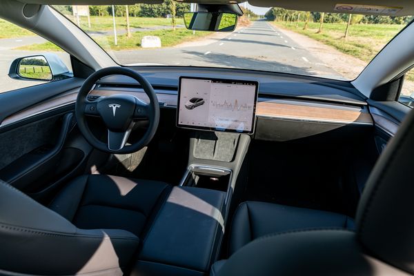 Tesla Model 3 prijzen problemen uitvoerigen koopwijzer