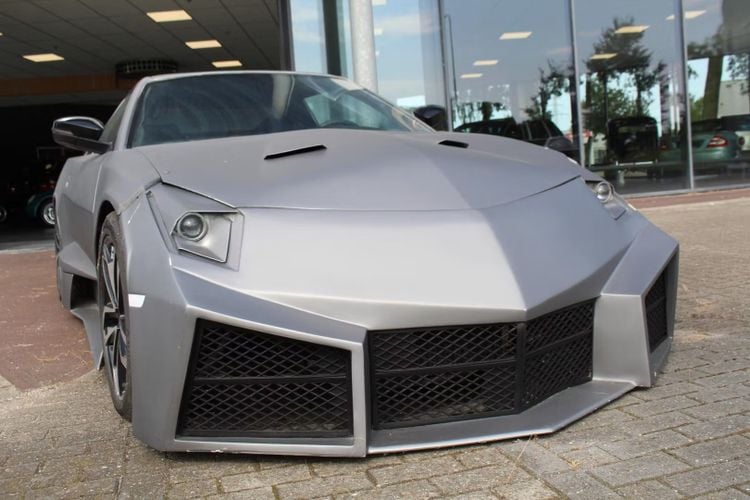 Goedkoopste en lelijkste ‘Lamborghini’ ooit staat nu op Marktplaats voor 9.900 euro