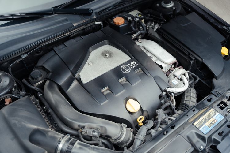 Met deze betaalbare powerstation kom je snel op vakantie aan Saab 9-5 Turbo X