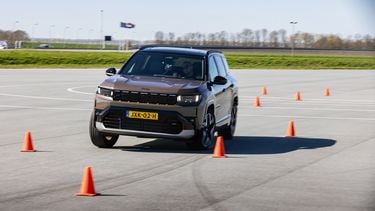 Jeep Compas en Toyota C-HR+ zijn de meest competitieve in hun segment, dit is de beste SUV