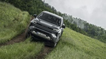 Toyota Hilux BEV