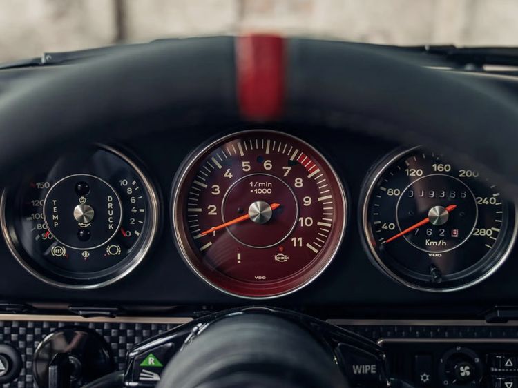 Porsche 911 964 The Berlin Commission Singer Vehicle Designs occasion duurste auto van Marktplaats