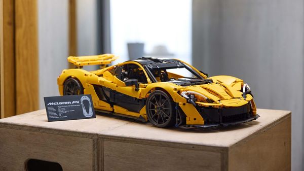 LEGO Technic McLaren P1