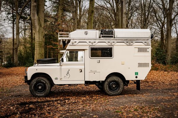 Marktplaats-parel is de coolste wegenbelastingvrije camper en kun je spotgoedkoop tanken