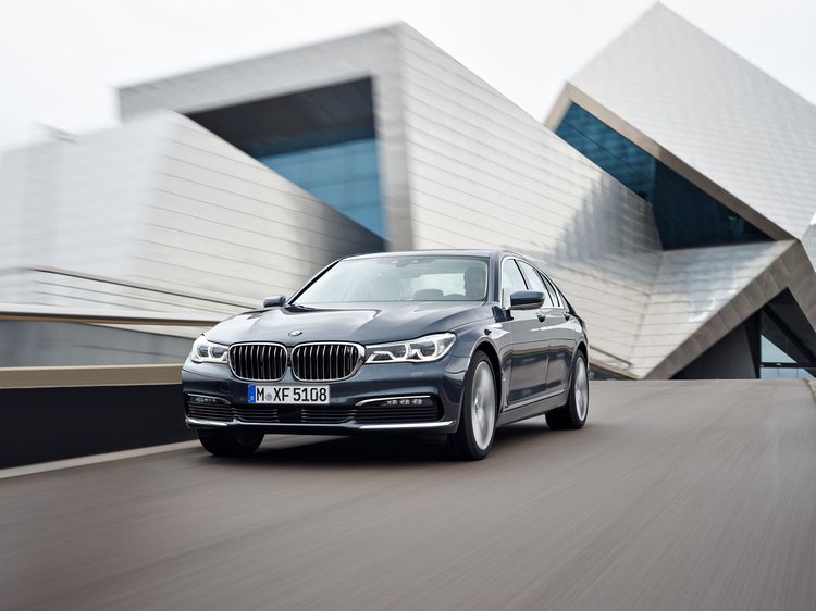 BMW 7 Serie Official 2016 001