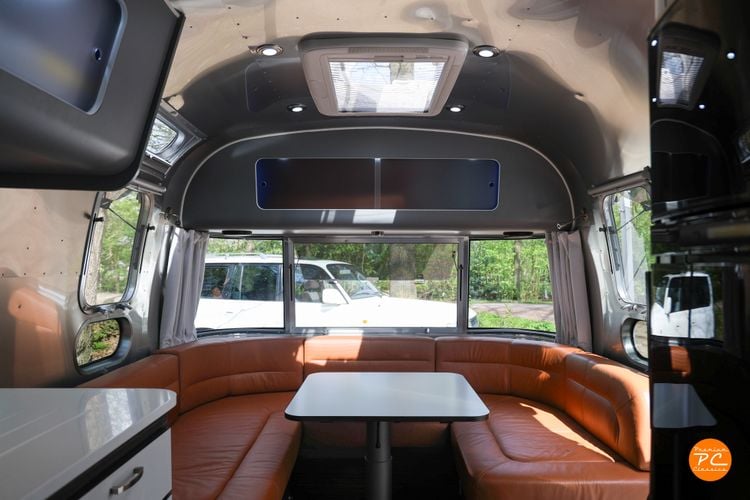 Duurste caravan van Nederland Airstream International 684 occasion tweedehands gebruikt