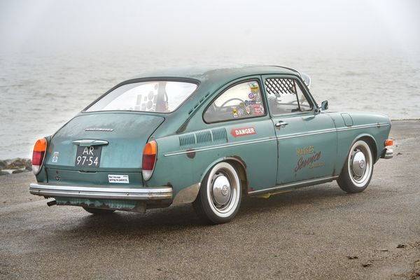 Ed (61) heeft unieke Volkswagen met roestplekjes: "Mensen vinden het niet leuk zoals mijn auto eruitziet"