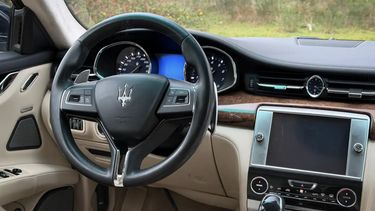 Maserati Quattroporte GTS occasion tweedehands auto V8 Volkswagen Golf