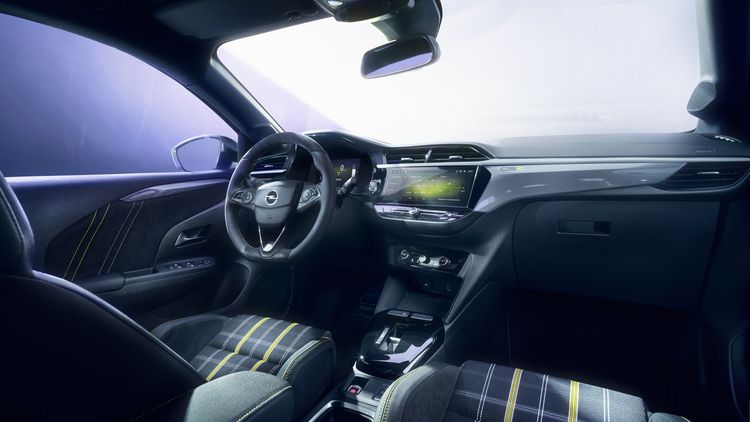 Ondanks zijn rijke autosporthistorie en ervaring met leuke hot hatches is Opel de afgelopen jaren steeds saaier geworden. Tot nu, want het merk komt met de Opel Corsa GSE.