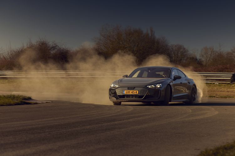Audi RS e-tron GT Performance EV elektrische auto