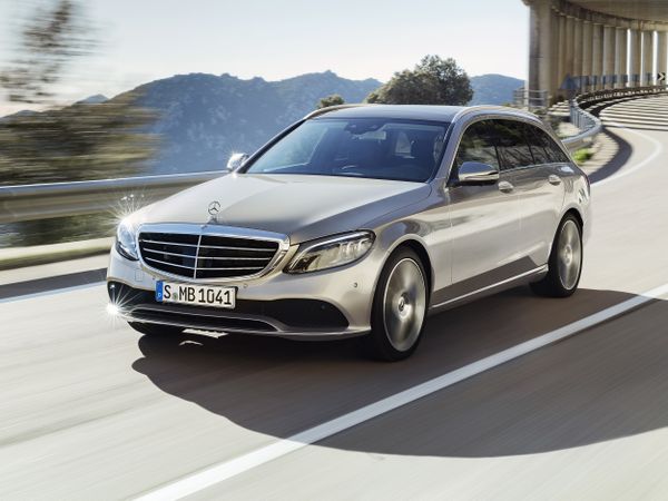 Mercedes-Benz C-Klasse Weltpremiere der neuen C-Klasse Limousine und des T-Modells