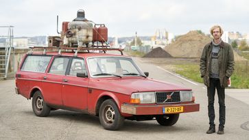 Volvo 240, brandstof, plastic afval