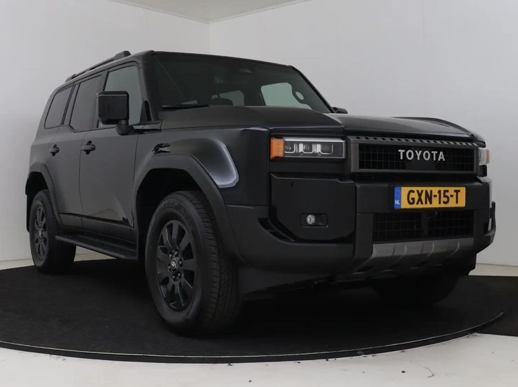 Toyota Land Cruiser J250 Prado occasion stuur tweedehands auto duurste Toyota-occasion van Nederland bpm belasting