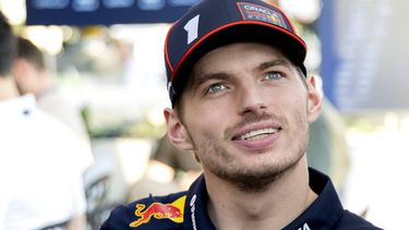 ABU DHABI - Max Verstappen (Red Bull Racing) tijdens een persconferentie met Nederlandse journalisten op het Yas Marina Circuit in aanloop naar de Abu Dhabi Grand Prix. ANP SANDER KONING