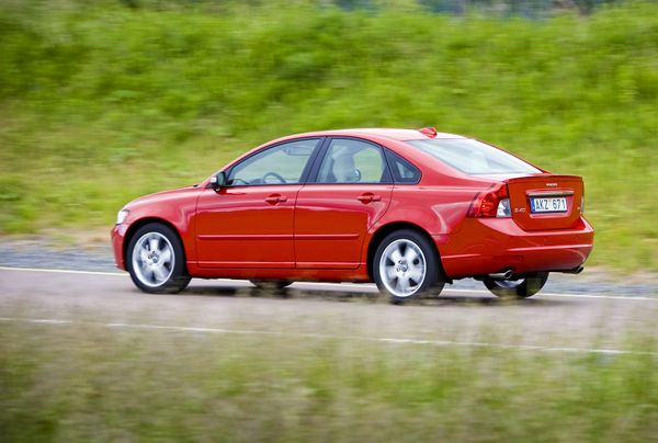Volvo S40