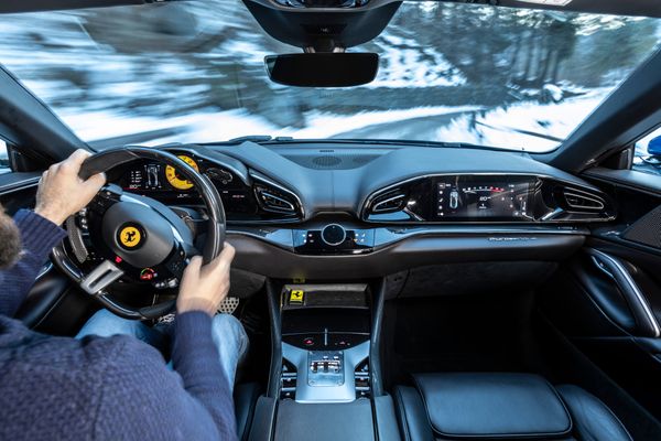 Ferrari Purosangue, review