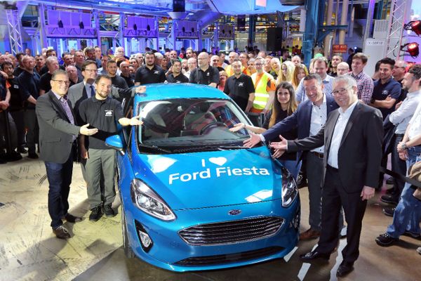 Ford Fiesta rofk9kq-1-2
