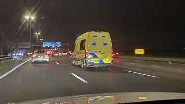 Ambulance zonder rode strepen reden politie brandweer primaire striping secundaire striping