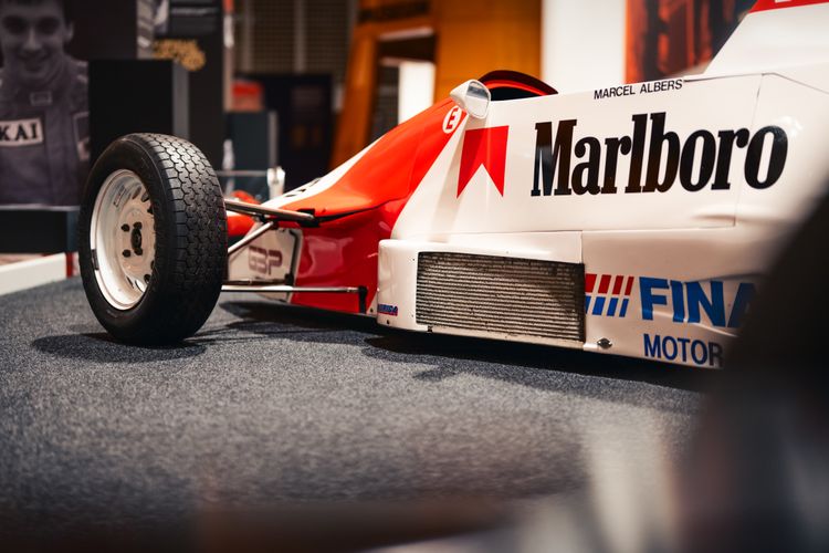 Fan van Max Verstappen? Dan móét je in de kerstvakantie naar het Louwman Museum