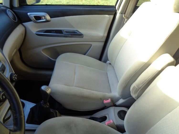 7-persoons occasion met lage kilometerstand voor 850 euro