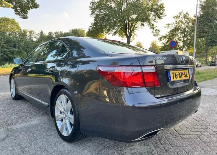 Lexus LS 600h L occasion luxe luxesedan tweedehands auto