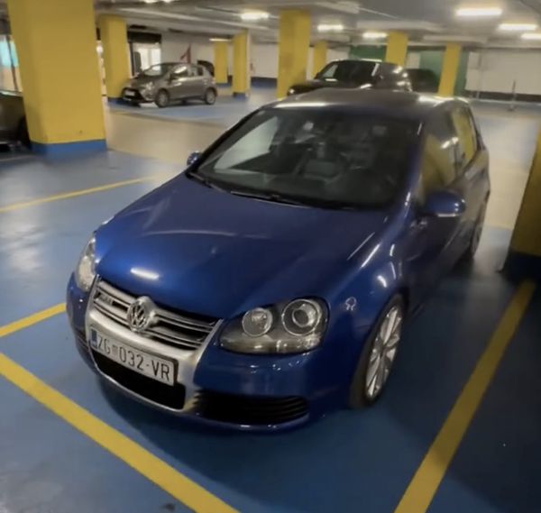 Volkswagen Golf R32 Mate Rimac