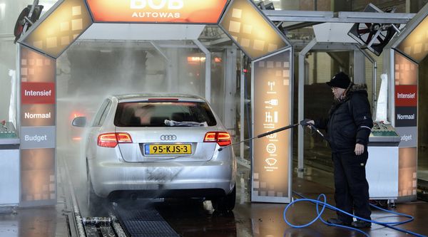auto wassen waxen vuurwerk