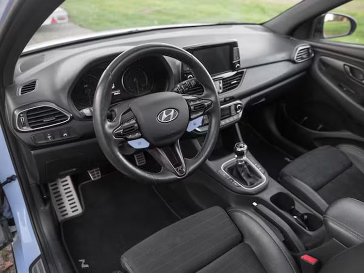 Vuurwerkverbod? De uitlaat van deze occasion knalt zo hard dat rotjes niet nodig zijn