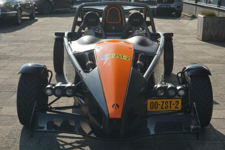Met deze pure raceauto mag je gewoon op de openbare weg, ariel atom