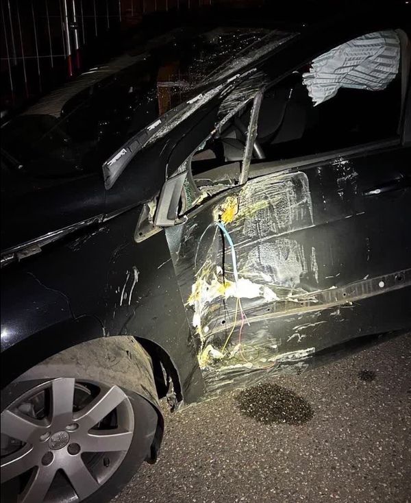 Peugeot 307 crash ongeluk Helmond jongeren handrem