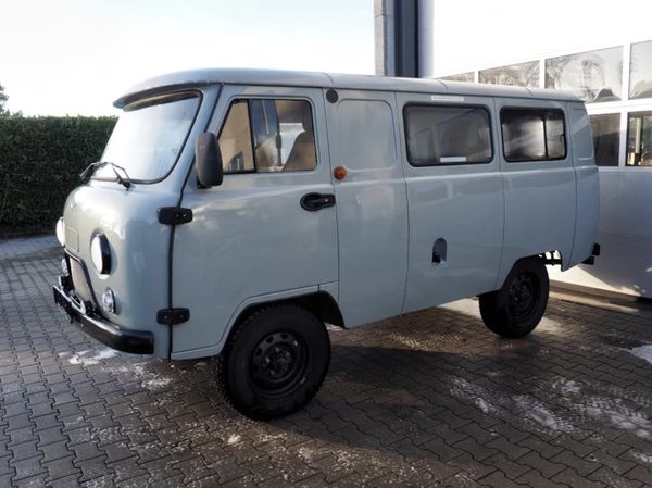UAZ Bukhanka camper kampeerauto campers occasion tweedehands
