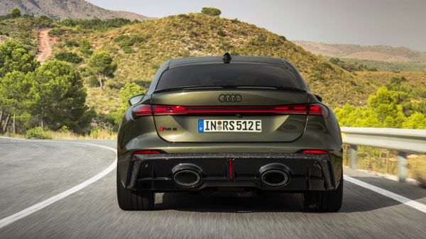 Audi RS 5 Sedan