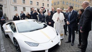 Pope Francis and Lamborghini Huracan