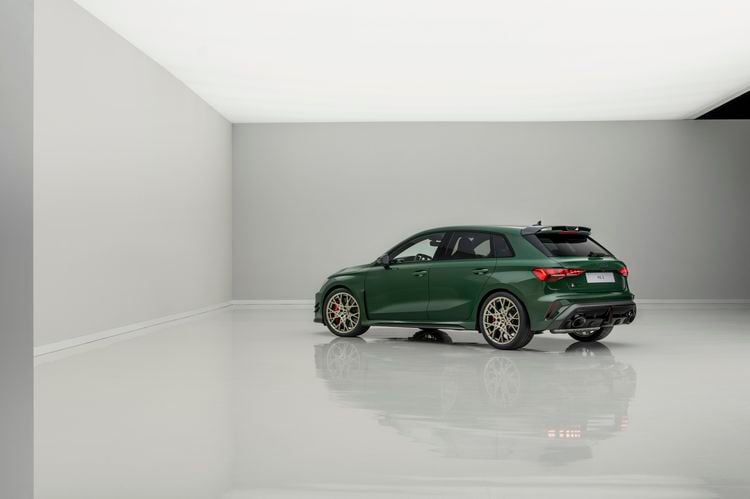 5 cilinders, instelbare schroefset en 400 pk: competition limited is Audi RS 3 voor fijnproeve
