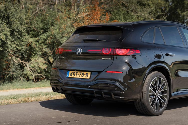 Achterzijde van de Mercedes-Benz GLC