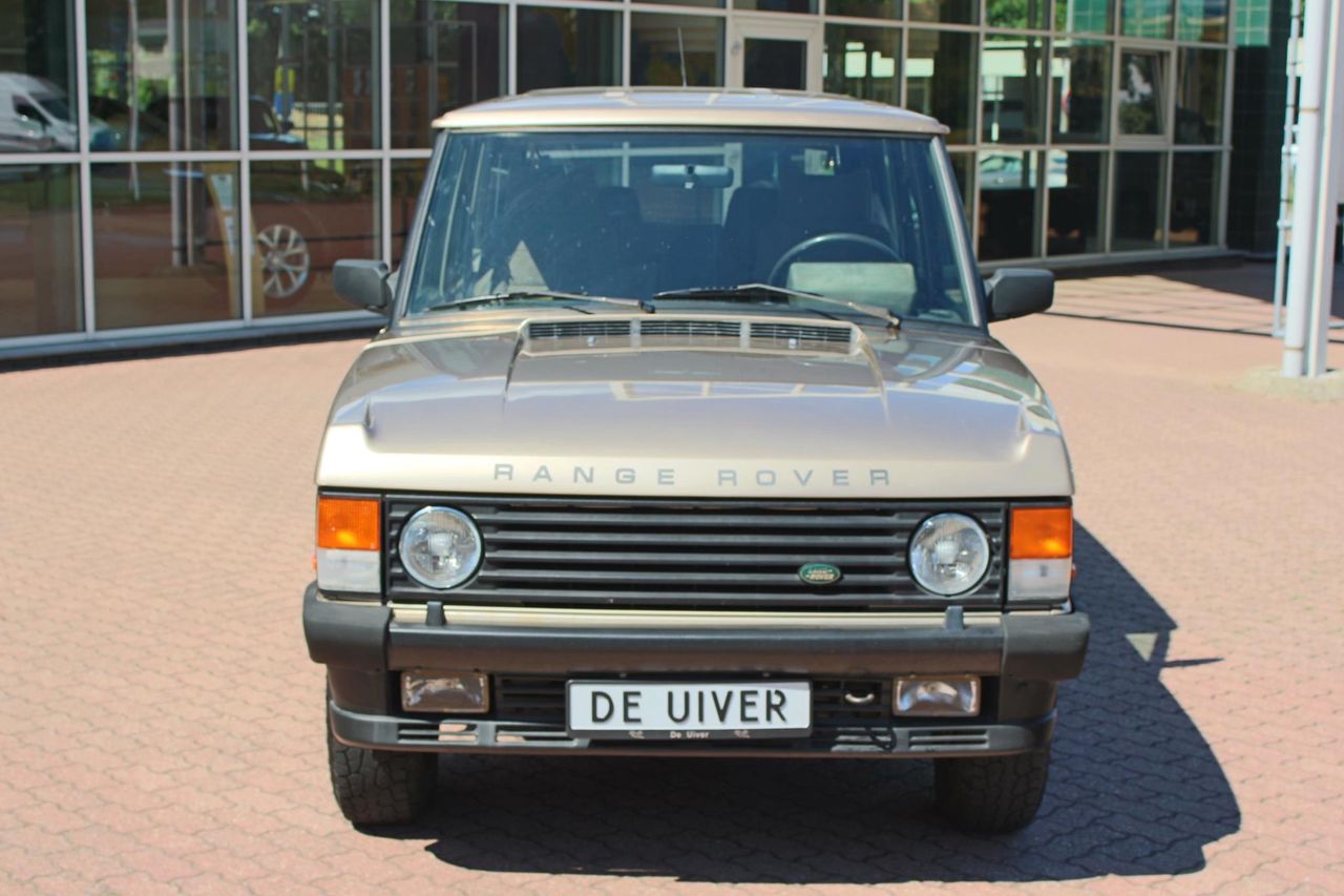 Deze offroadcapabele luxe-occasion is 26 jaar lang geproduceerd