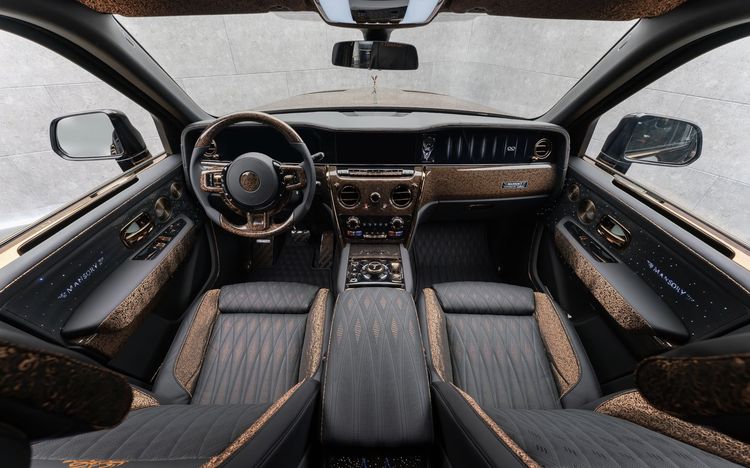 Rolls-Royce Cullinan Series II Mansory