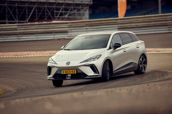 MG4 Xpower elektrische auto Autovisie EV Supertest 2025