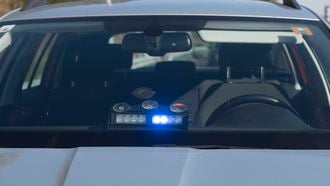 Criminelen doen zich steeds vaker voor als politieagent. In 2025 registreerde de politie 13.000 incidenten met nepagenten. Maar hoe herken je een echte agent als je wordt aangehouden of als er iemand voor de deur staat?