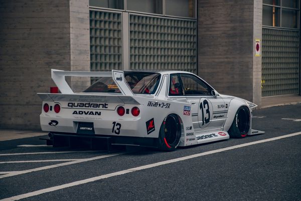 Liberty Walk Nissan Skyline R32 GT-R
