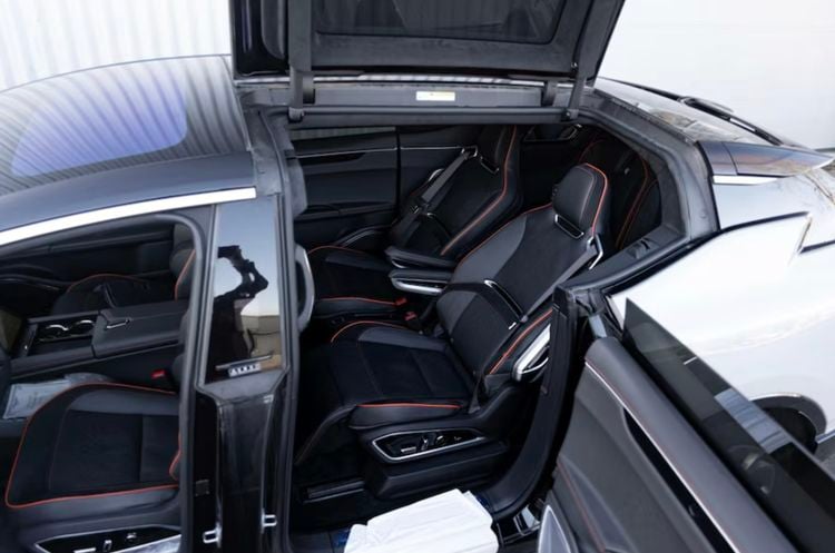 HiPhi X occasion tweedehands auto MPV Chinese auto te koop Nederland luxe