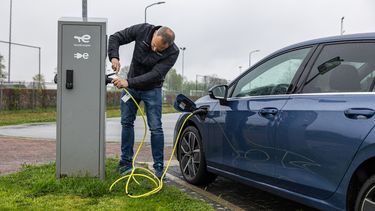 PHEV plug-in hybride onderzoek uitstoot CO2 emissie