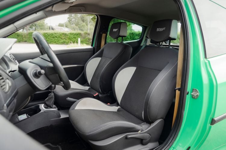 Volkswagen Polo GTI Cup Edition VW Polo GTI Renault Clio R.S. Cup occasion occasions tweedehands auto